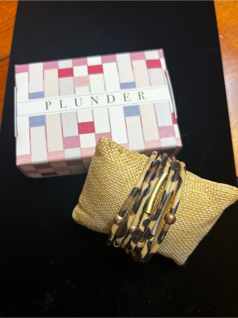 Plunder bracelet